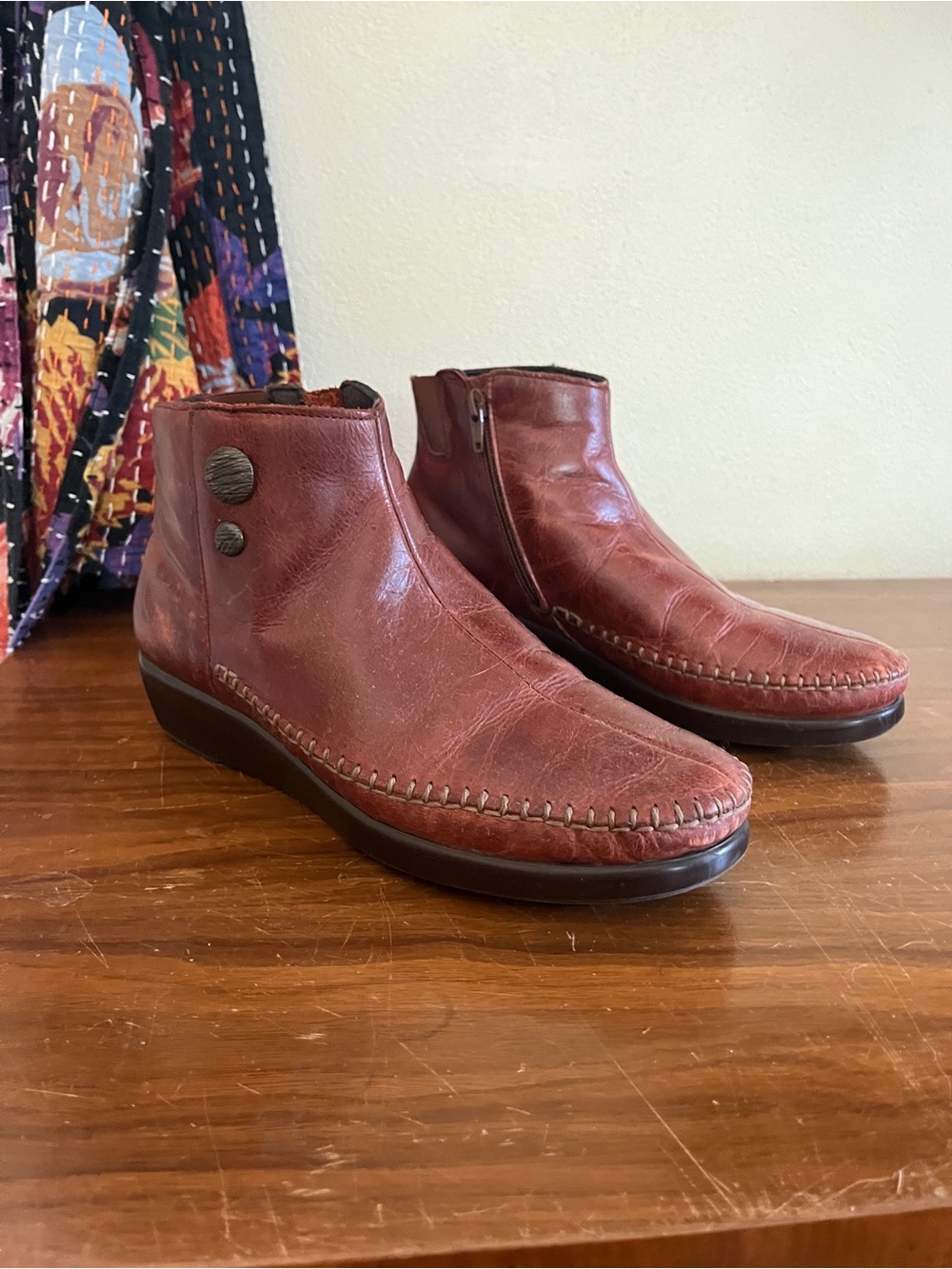 Women’s SAS Leather Ankle Boots in Chestnut Brown